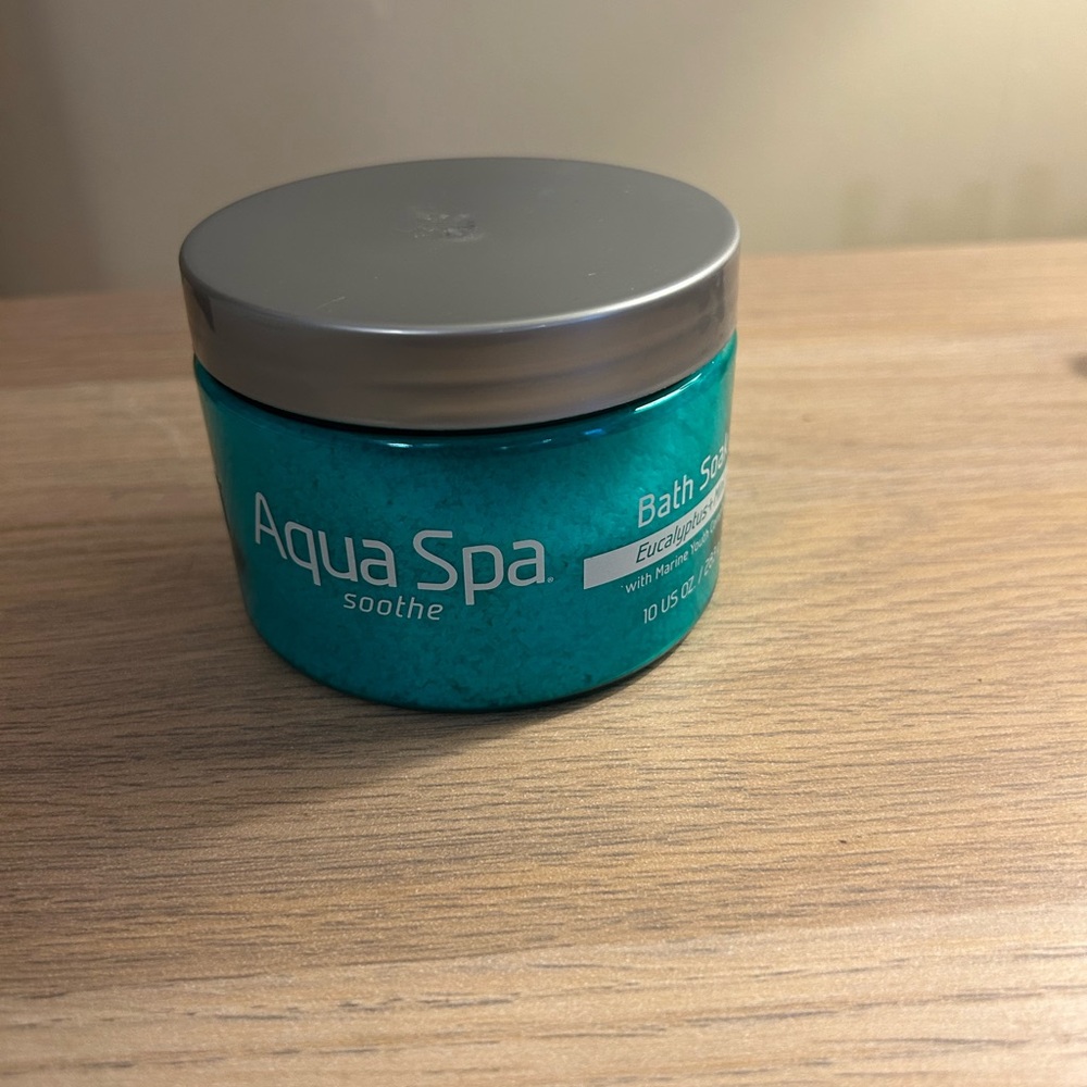 Soothe Eucalyptus Mint Bath Soak - Blue
